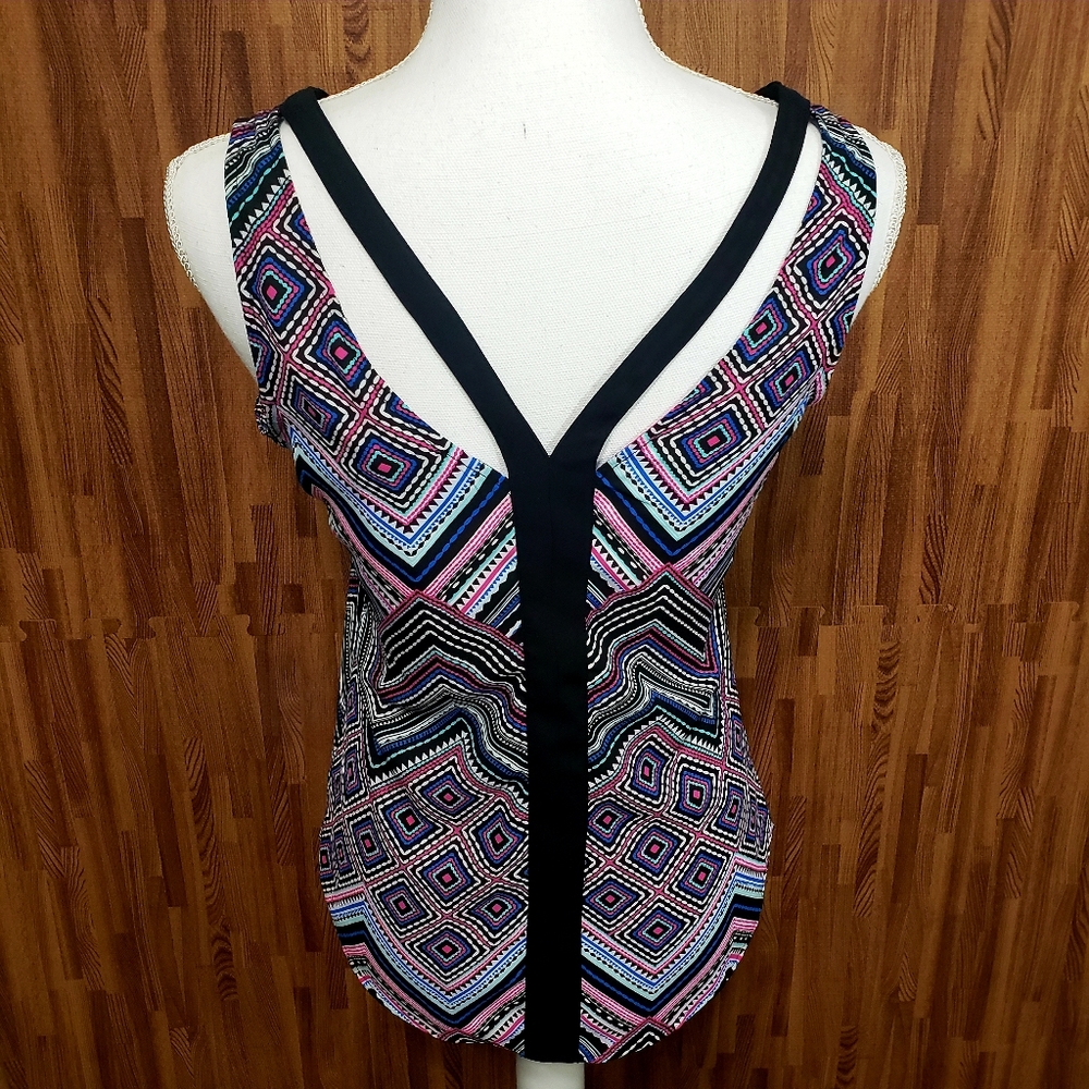 Candies Double V Cutout Shell Tank Sz XS N… - Picture 5 of 8